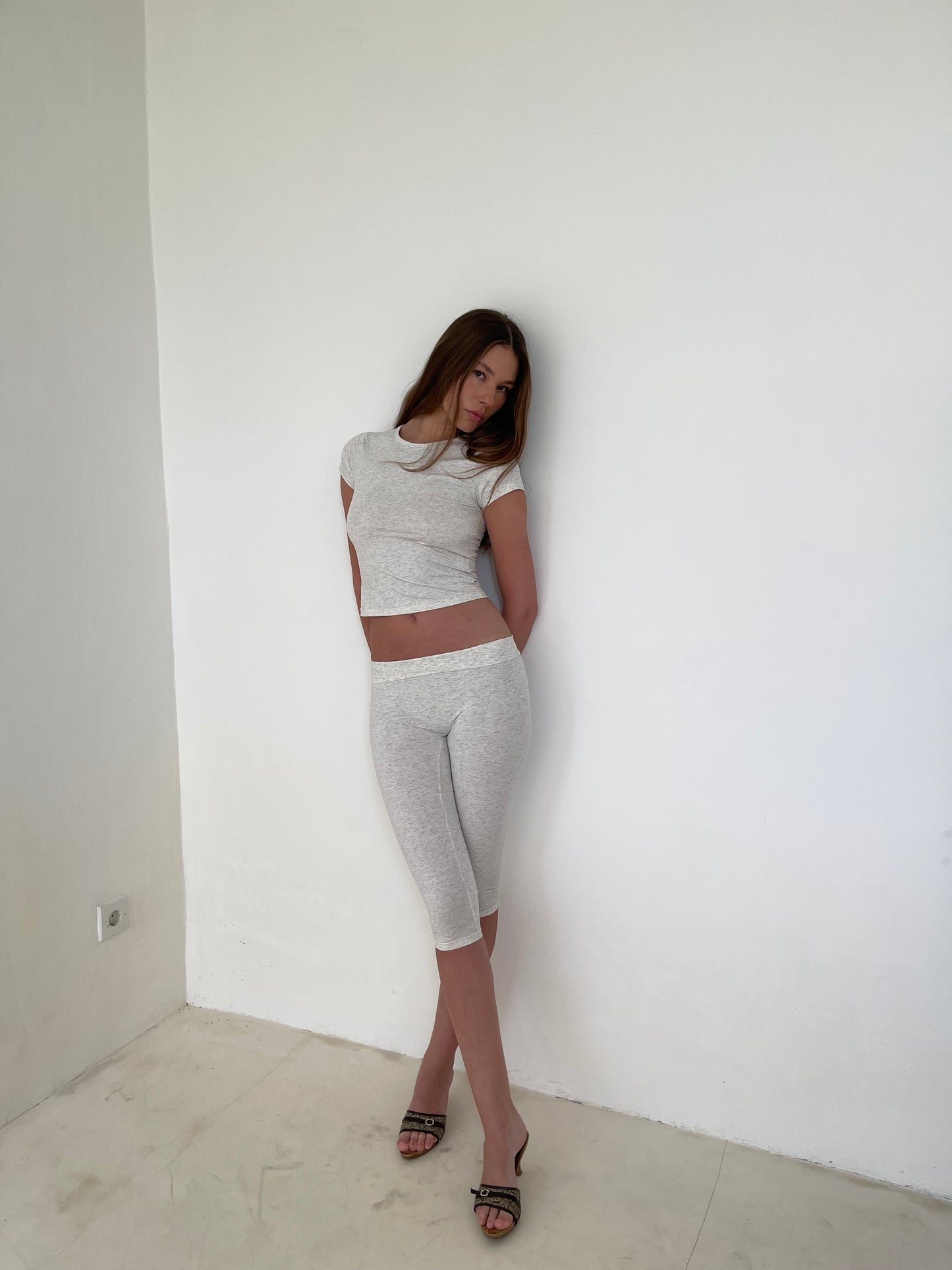 Lalola Capri Pants - Light Grey